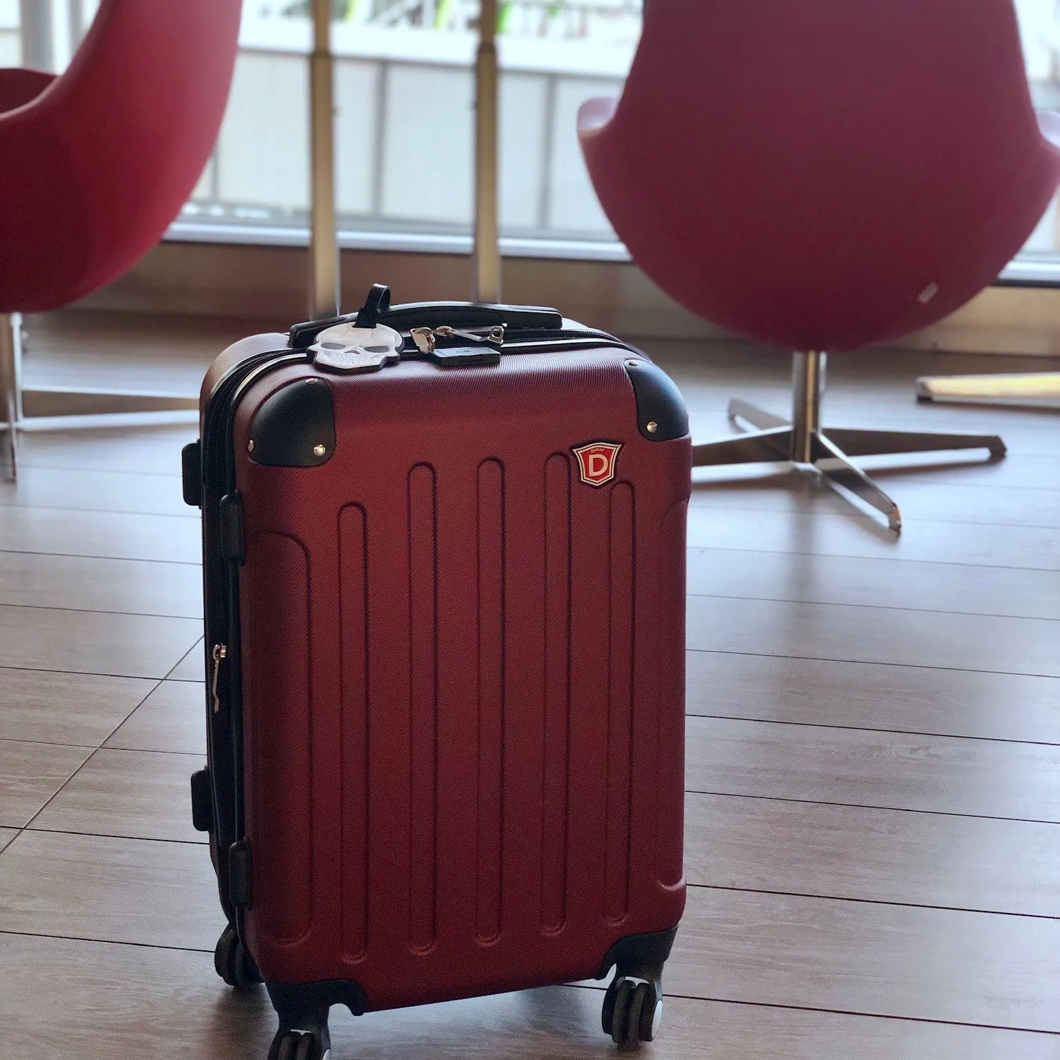 INTELY Carry On 20" with USB ports