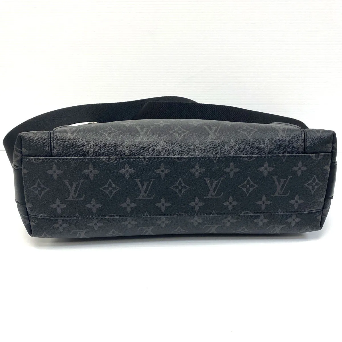 Louis Vuitton Odyssey MM Messenger Bag